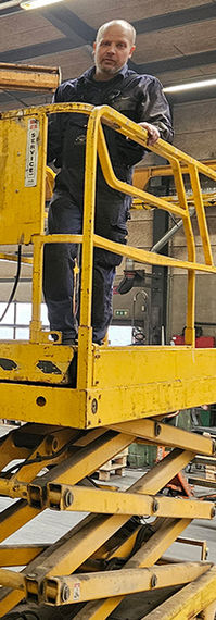 Konstruktion og svejs af truckkonsol og løftegrej. Produceret efter konstruktions beregninger leveret af ekstern kraningeniør.
