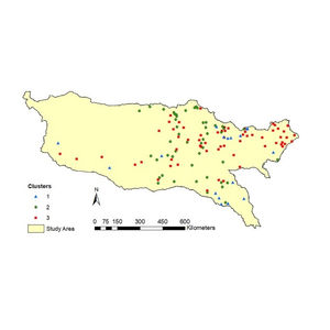 Homogenous river reach catchments based on similarity in rating curves