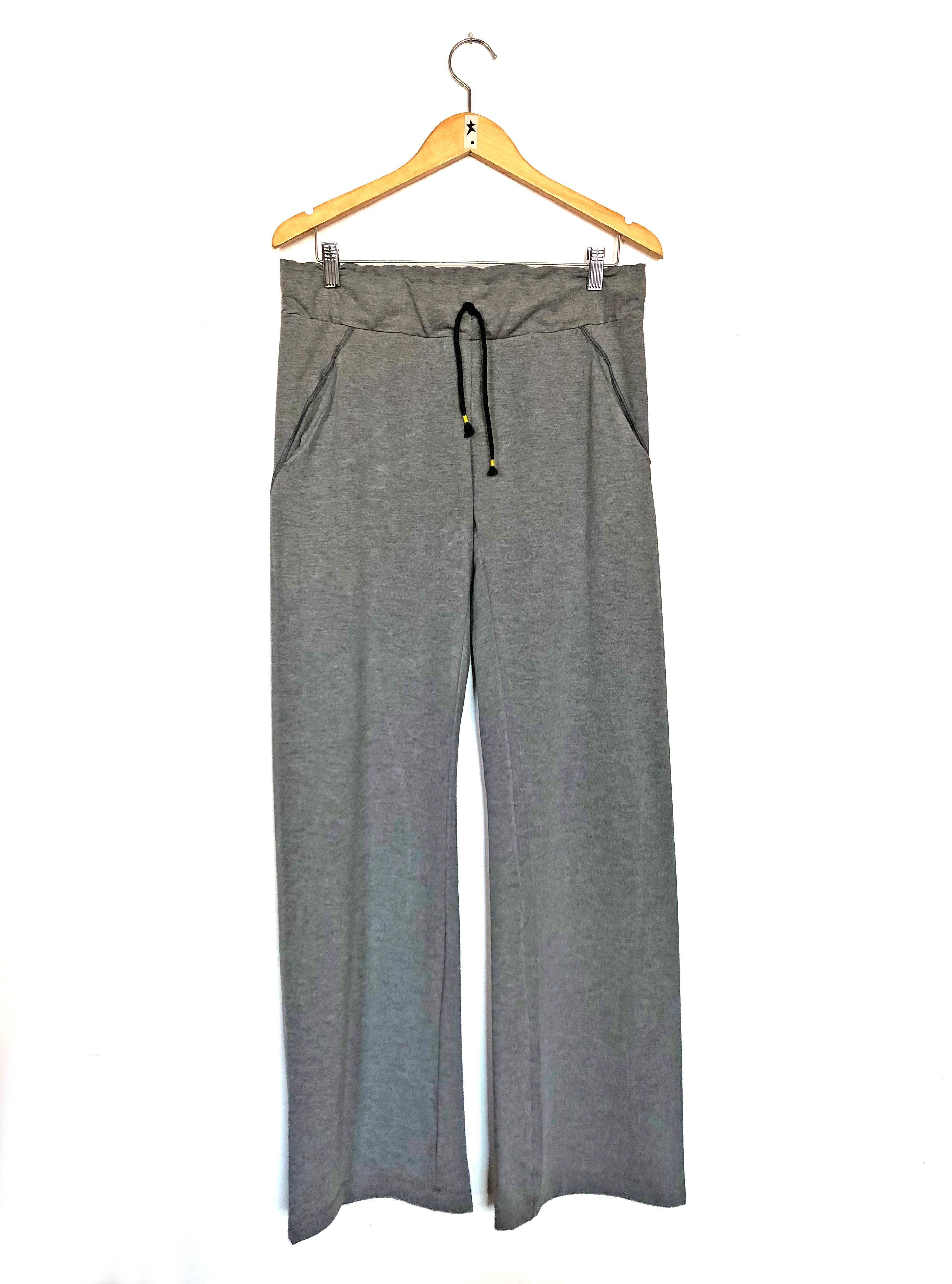 Calça Diagonal em Moletinho Stretch