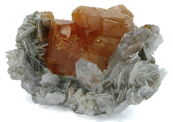 Example of Scheelite - Image by Rob Lavinsky