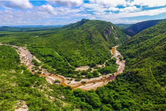 Cânions dos Apertados or Tight Canyons at Seridó Geopark - Image by Getson Luís