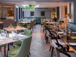 LONDON SW1X / RESTAURANTS