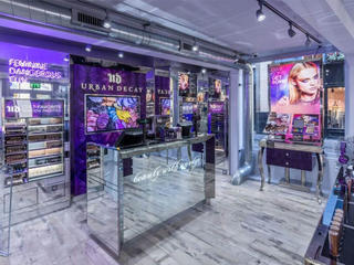 LONDON W12 / RETAIL