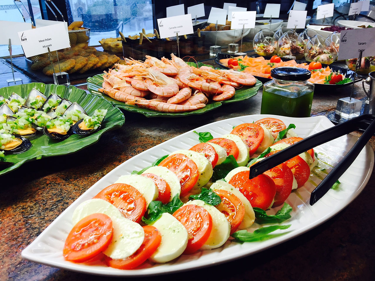 Brunch no Rooftop do Hotel Faro