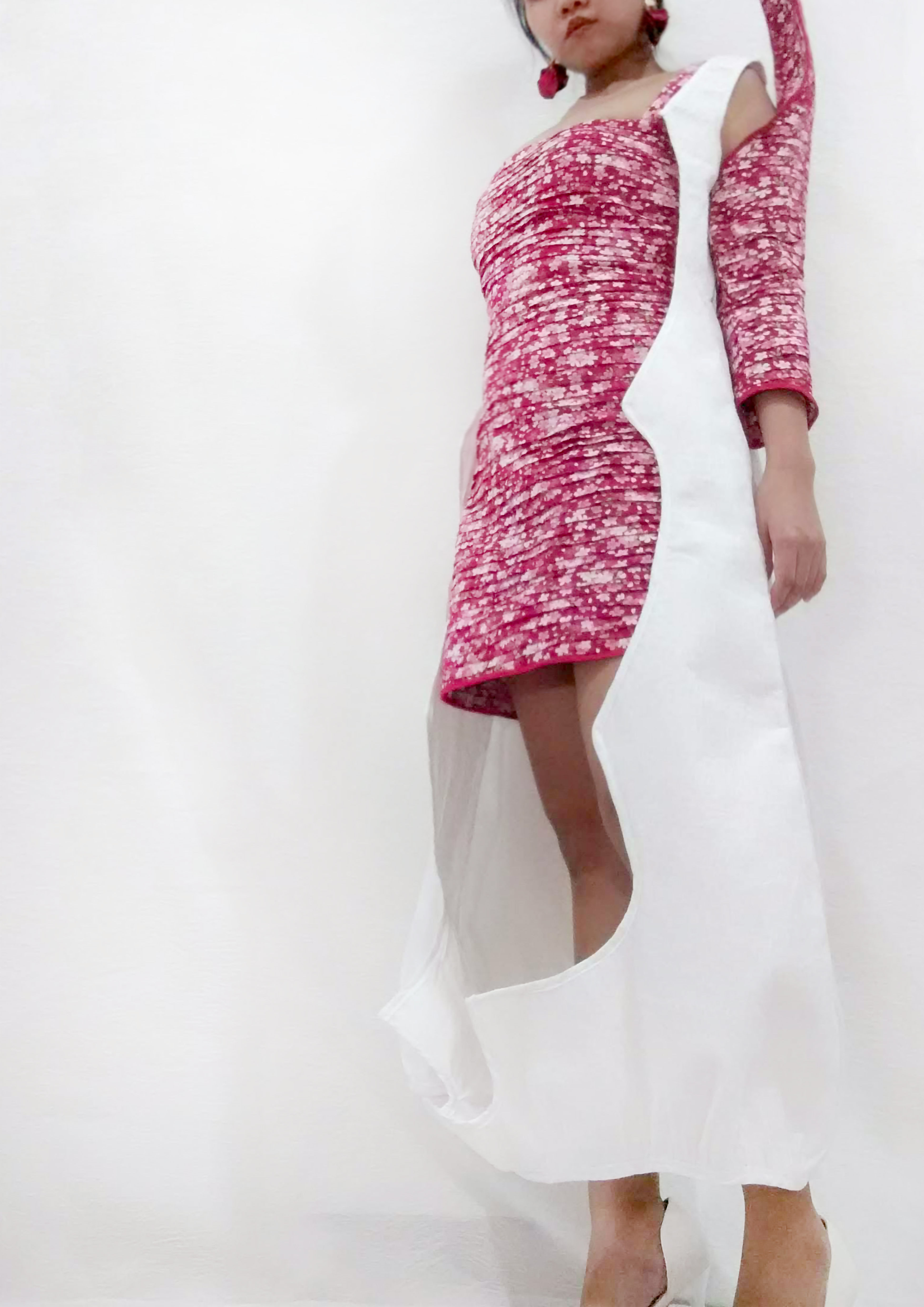 Pleated dress with Solid Sleeve & Maxi Length Outerwear