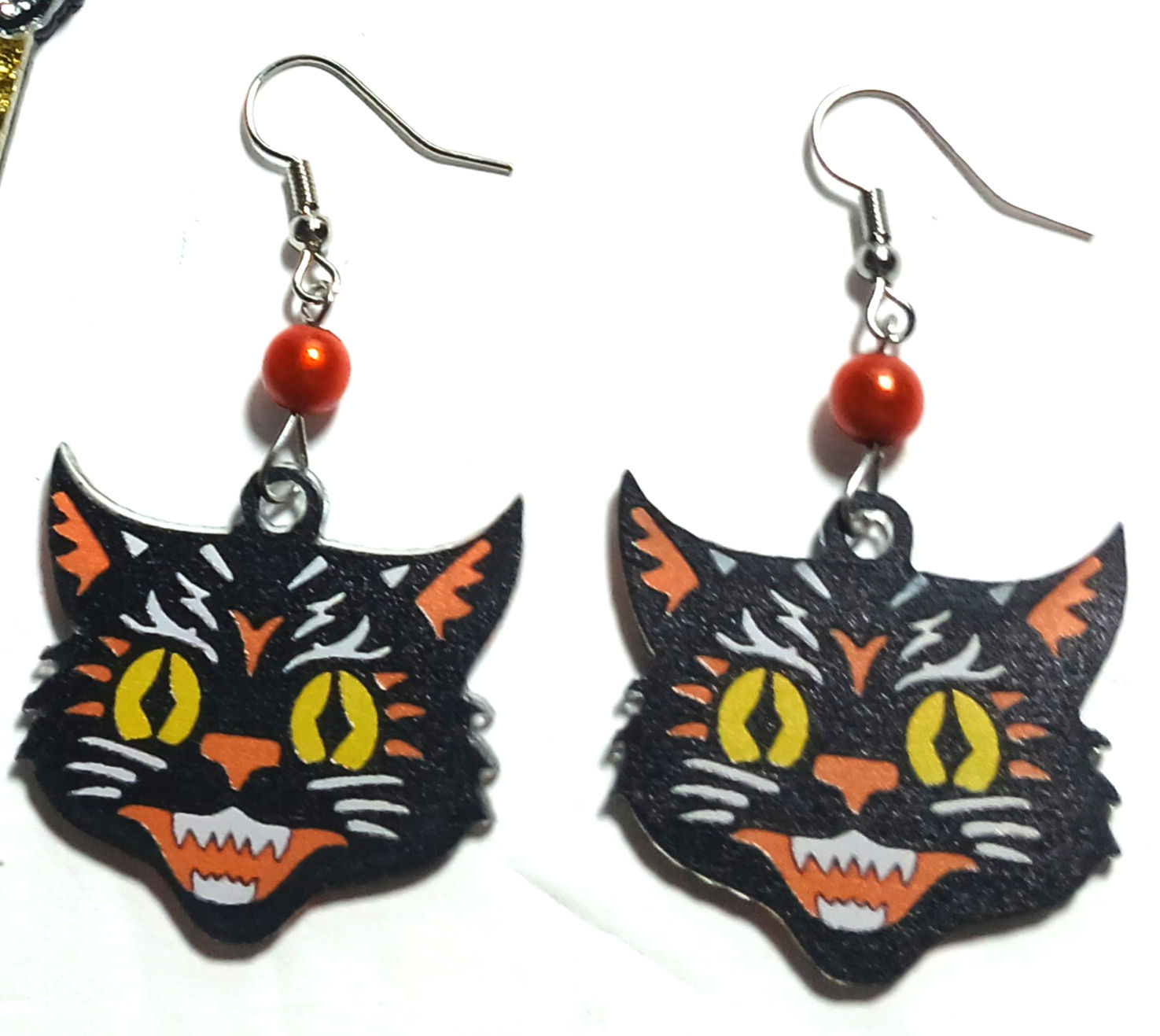 Where did you get those Halloween Earrings/Black cat