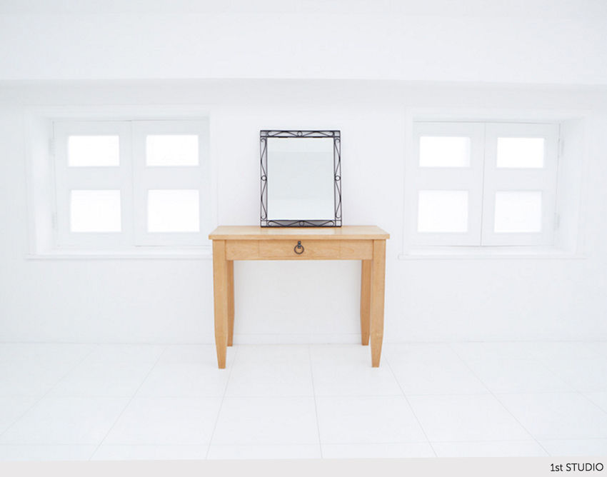 White room