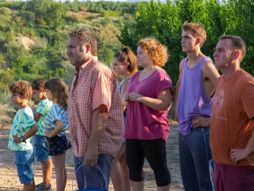 Vencedor do Urso de Ouro, drama catalão "Alcarràs" chega ao streaming