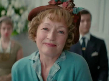 "Sra. Harris Vai a Paris" encanta com simplicidade e subtexto