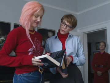 CRÍTICA | "Pai Mãe Irmã Irmão"