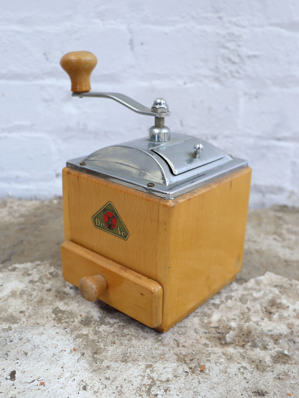 Thumbnail: Lovely Vintage De Ve Coffee Grinder
