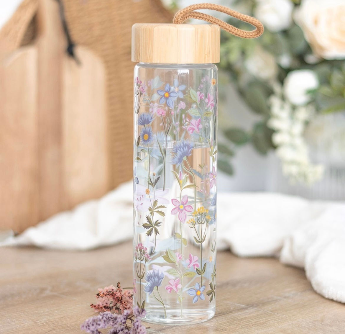 Blooming lovely water bottle 