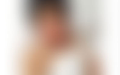 السجن عام لفنانة مغمورة متهمة بممارسة الرزيلة مقابل 300 دولار!