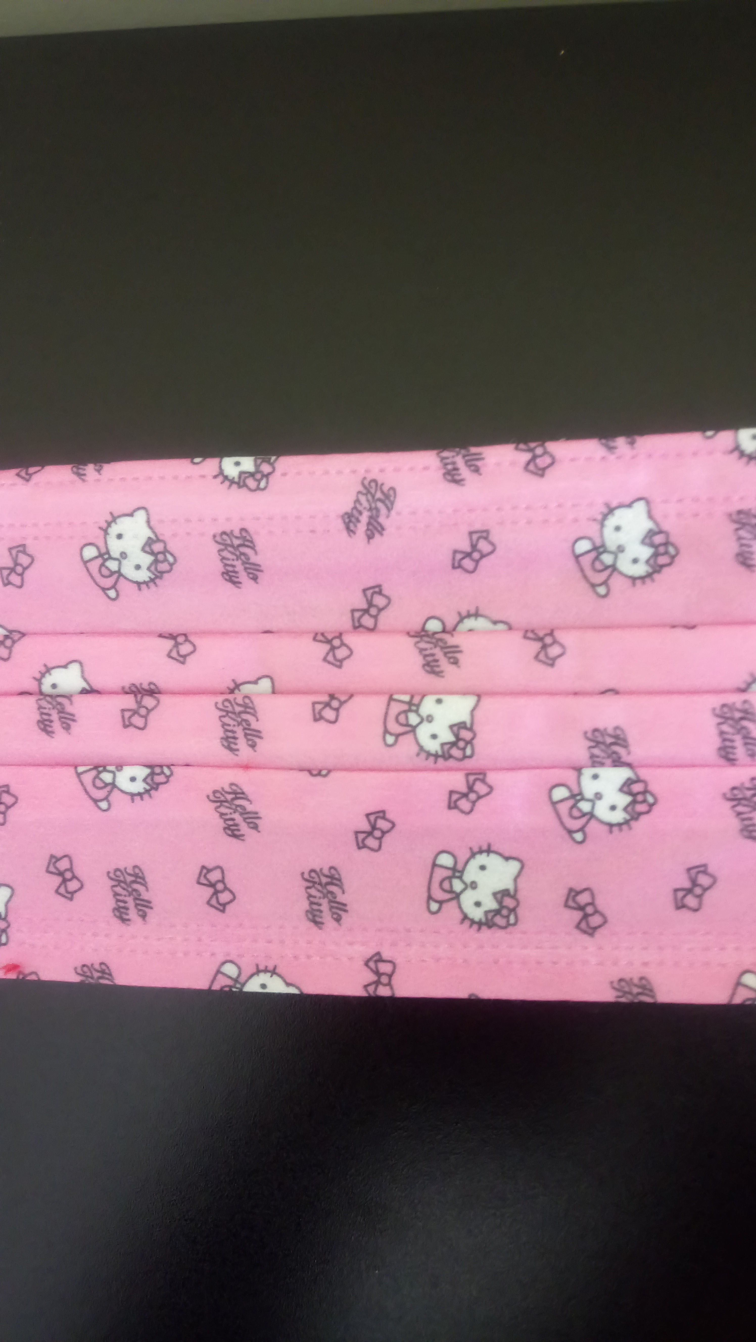 Cubre bocas de hellow kitty rosas