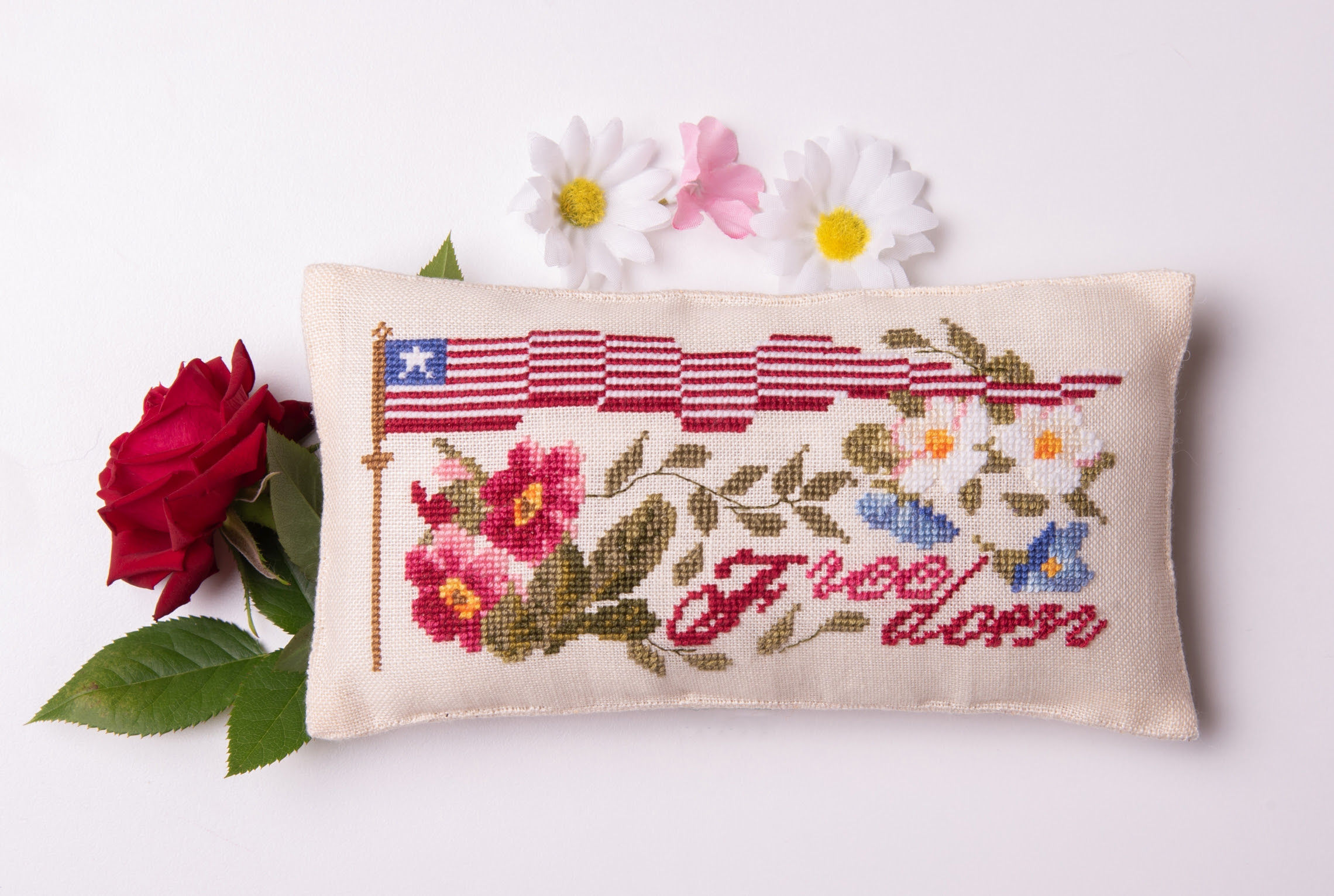 Flowers of Freedom II by Samplers and Primitives - Package