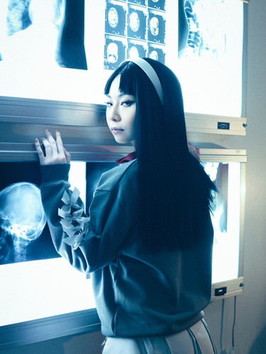 June-July delivery: Water tank Tomie sweat top | pays des fees