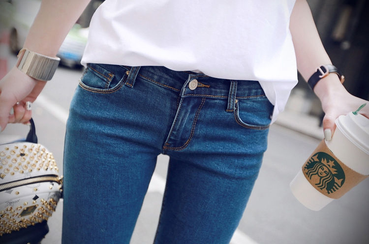 縮圖：薄款漸變色膝蓋破洞牛仔褲