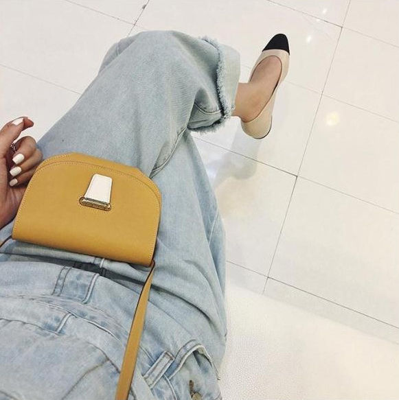 縮圖：寬鬆直筒包邊吊帶牛仔褲