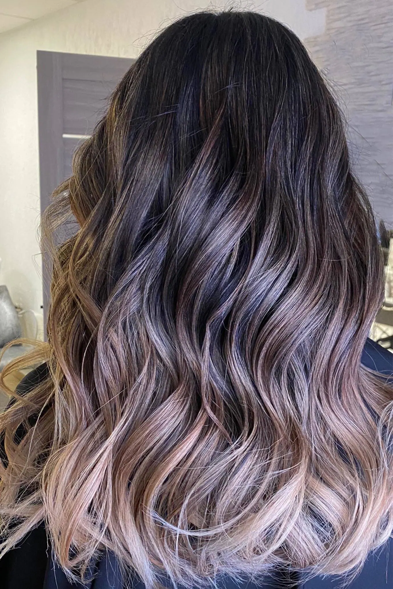mechas-rubias-en-pelo-negro-9.jpg.webp
