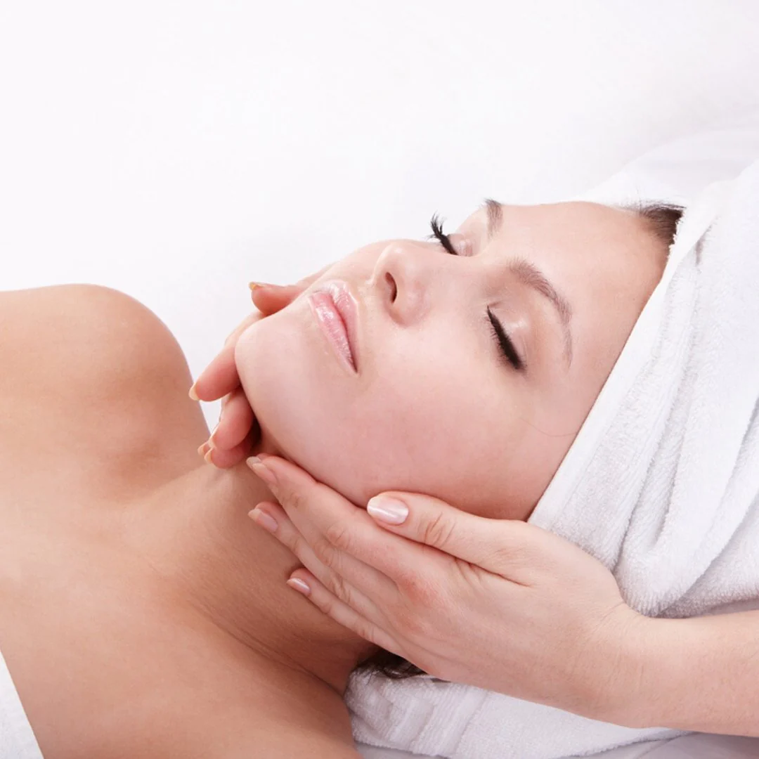 el-tratamiento-facial-profesional-891331.jpg.webp