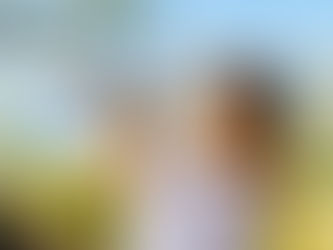 ترحيل مؤثرة روسية وزوجها من بالي بعد صورة عارية على "شجرة مقدسة"