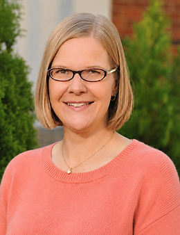 Dr. Erikalin Ashton, Psychologist providing online CBT and ERP therapy for OCD and panic i