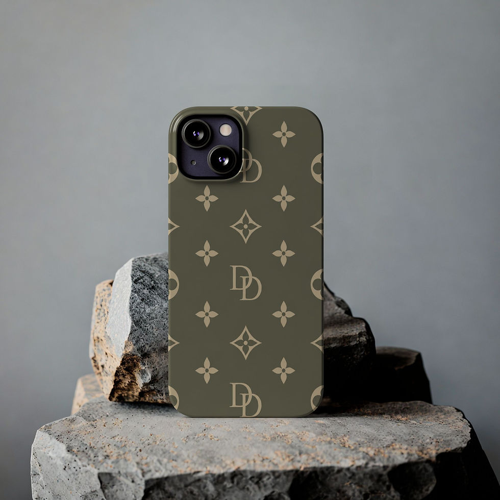 Miniatura: Vert de Provence Luxury Monogram Slim iPhone Case – Lifestyle Display View