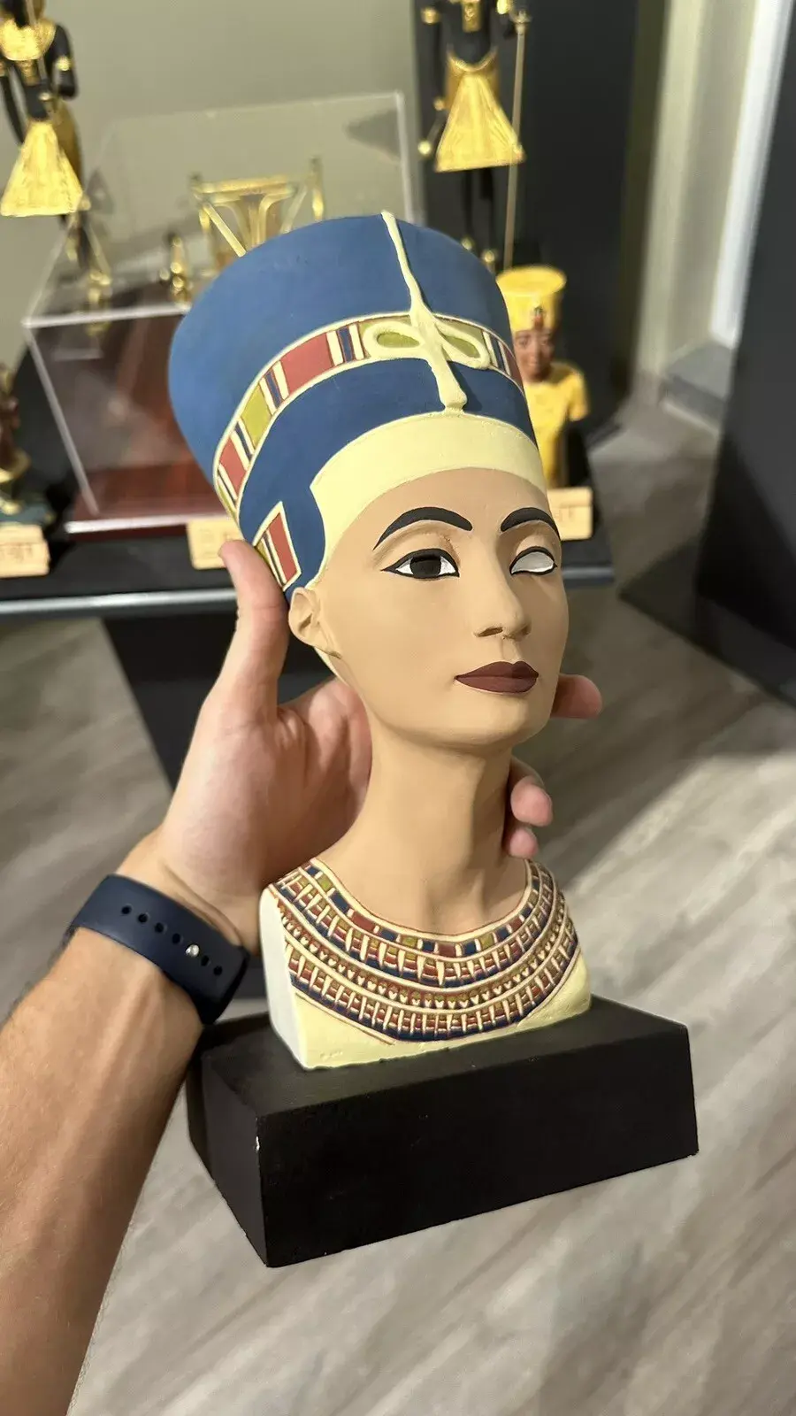 Thumbnail: Egyptian Queen Nefertiti - VERY UNIQUE Handmade Statue - Pharaonic Art Sculpture
