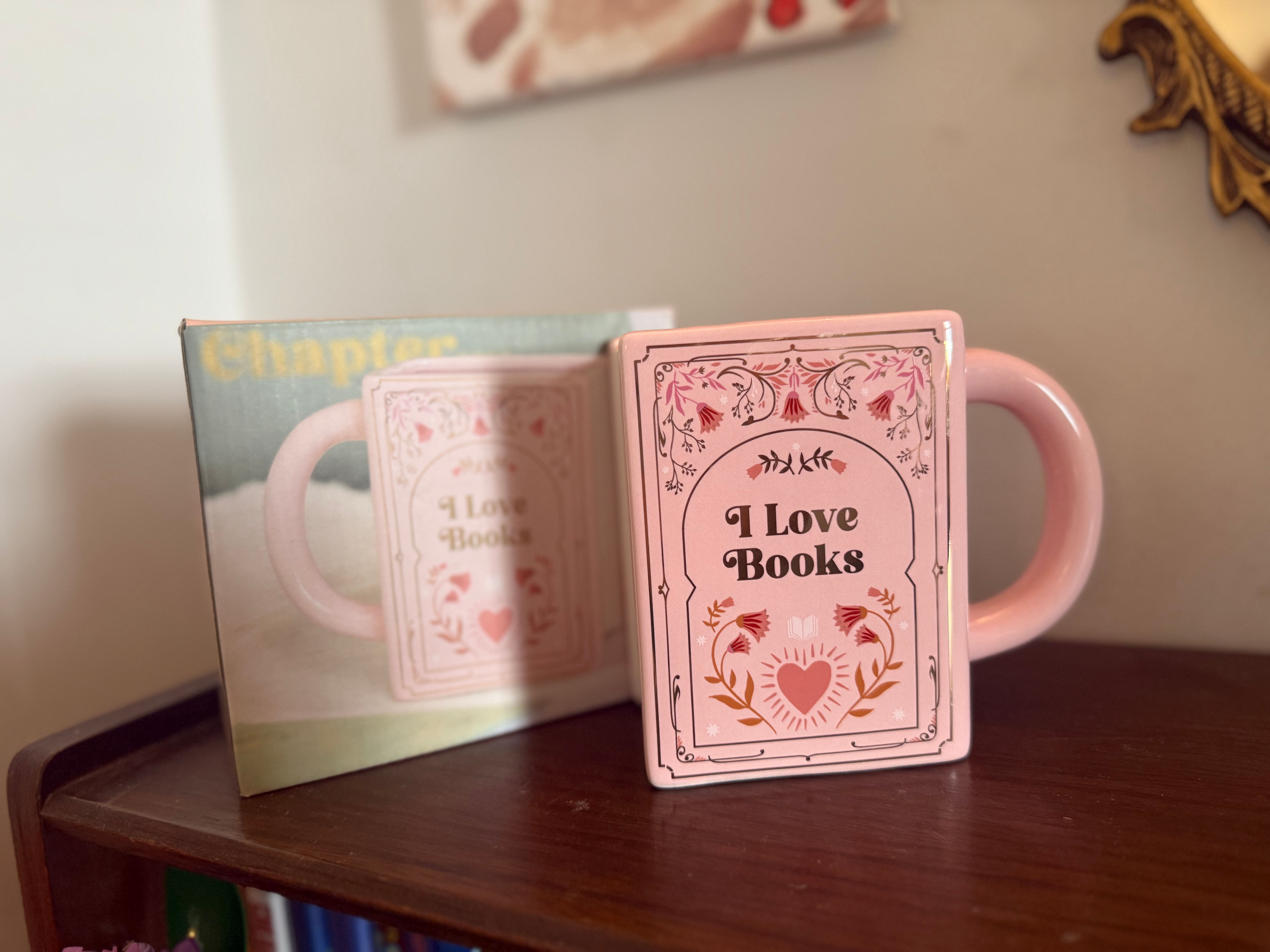 ‘I Love Books’ Book Shaped Mug