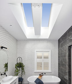 RM4 Ensuite Daniel & Jade