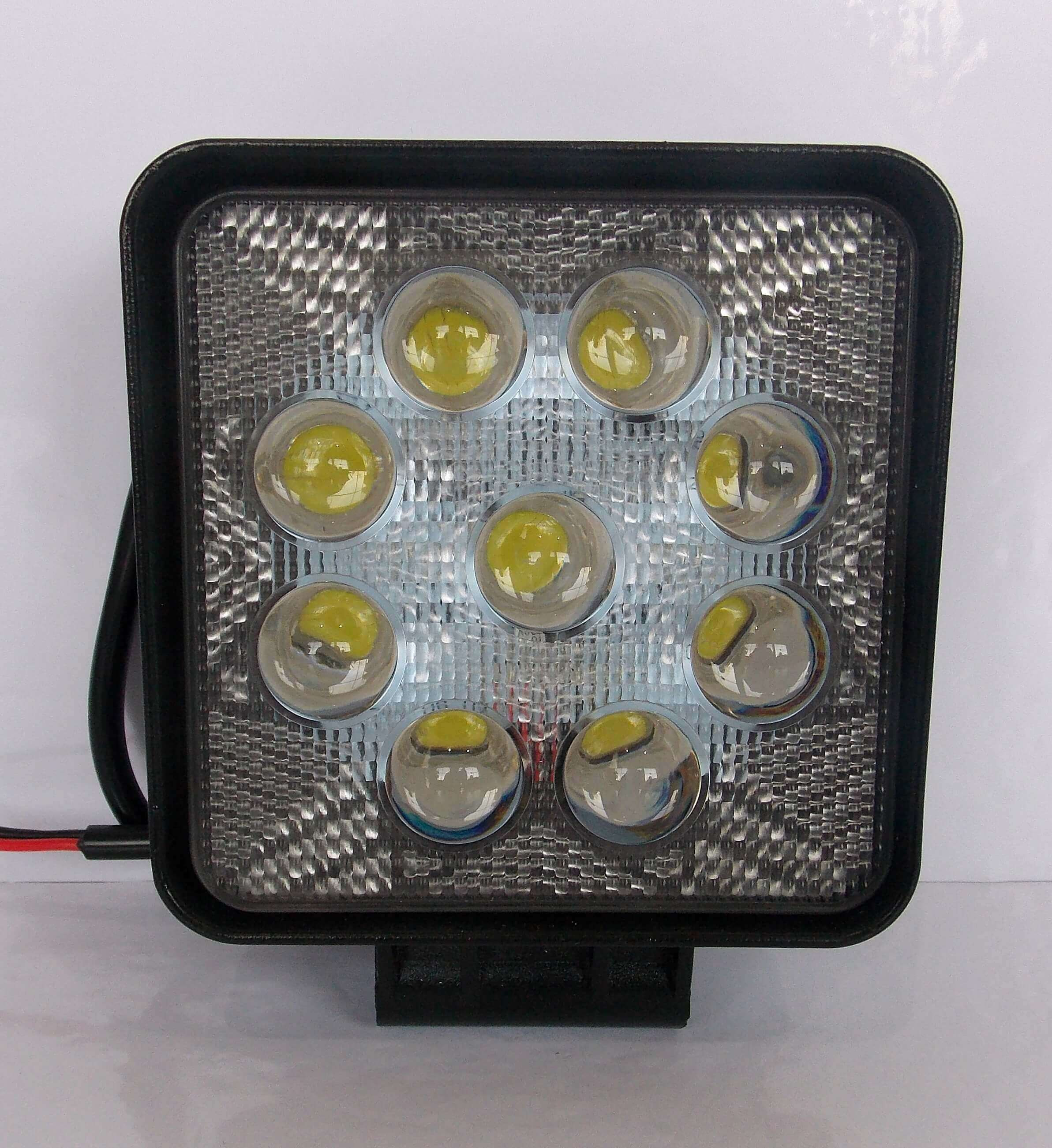 FARO LED 27 W 12-24V CUADRADO 9 LED (11.5CM)