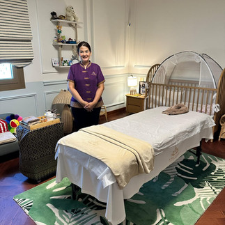 Master Ada -  Thai home service massage in Dubai with professional treatment bed setup in apartments