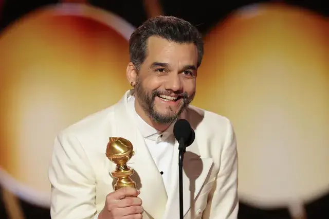 Wagner Moura vencendo o Globo de Ouro