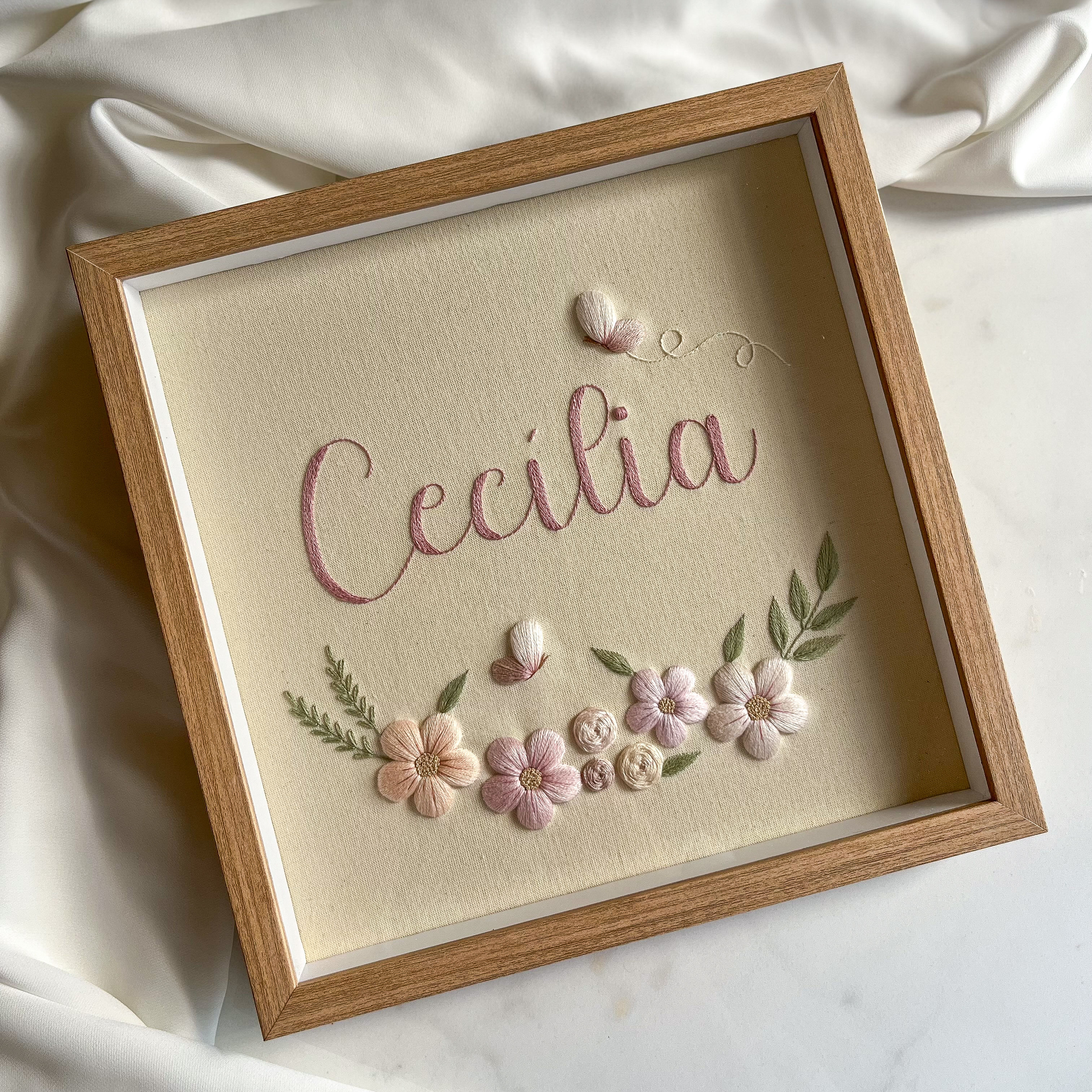 BORDADO CECÍLIA - 25X25 cm