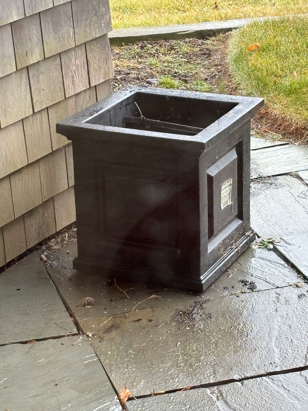 SOLD - Pair of Nantucket planters - $75