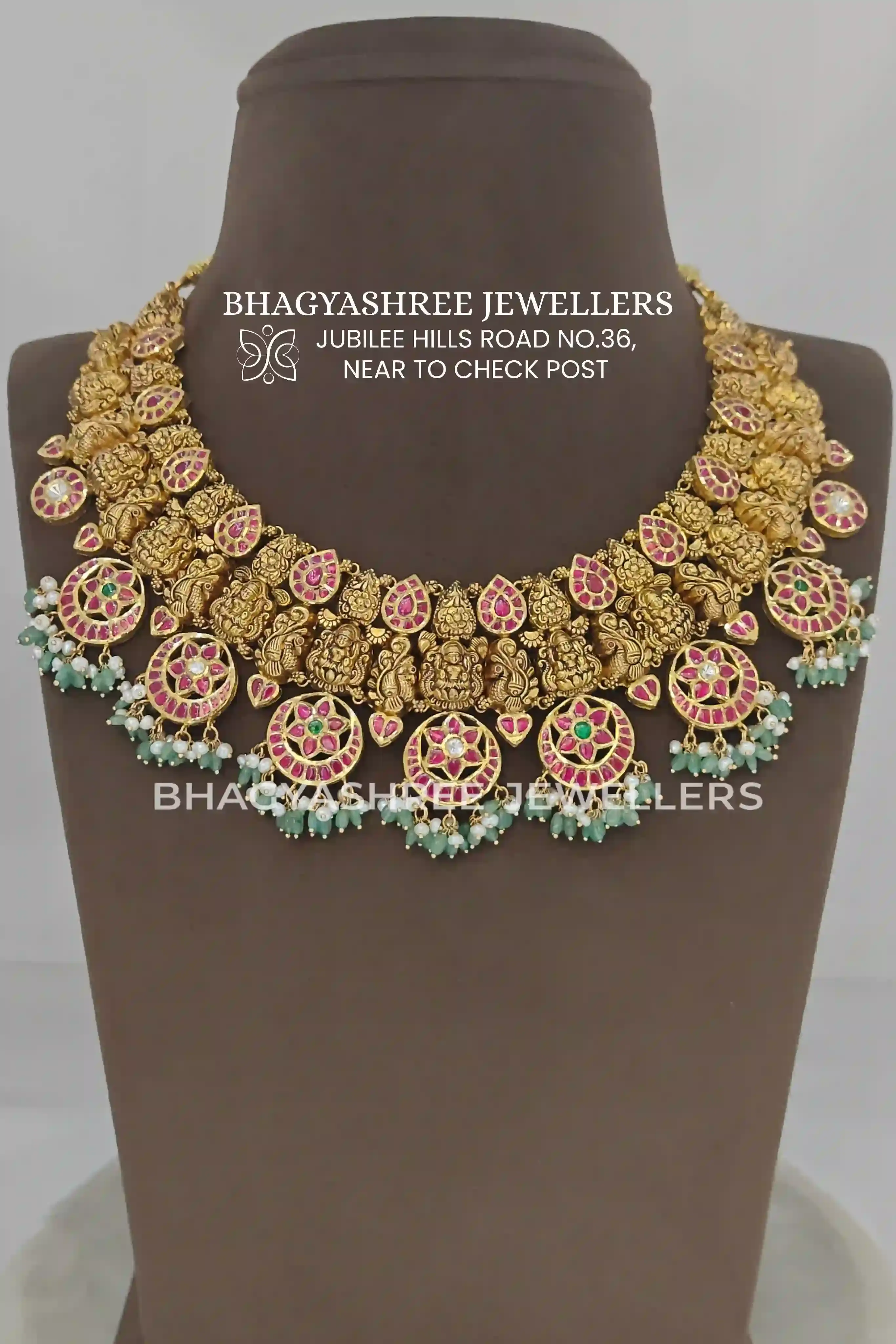 Nakshi Kundan Bottu Necklace
