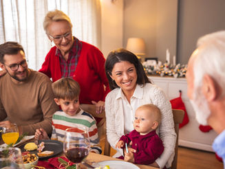 Home for the Holidays and Something Seems Different: What to Do When See Signs an Aging Parent Needs Help