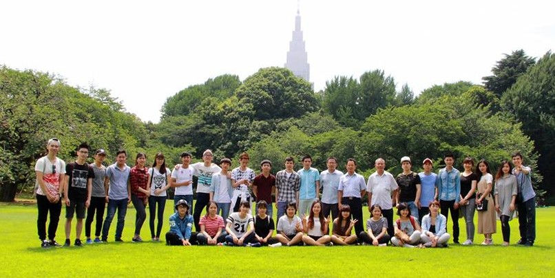 HF: từ nền tảng ngoại ngữ đến lộ trình học tập và hướng đi tiếp theo