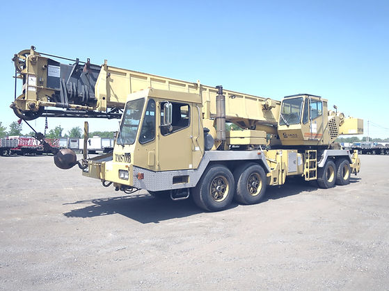 Crane%20Truck_edited.jpg