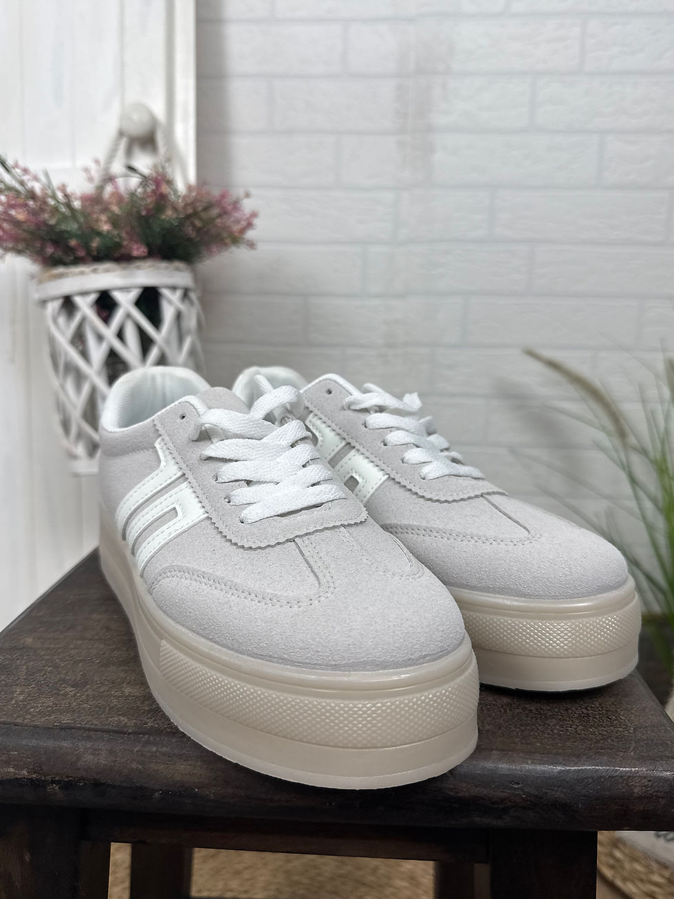 Miniaturbild: DEPORTIVA GRIS CLARO