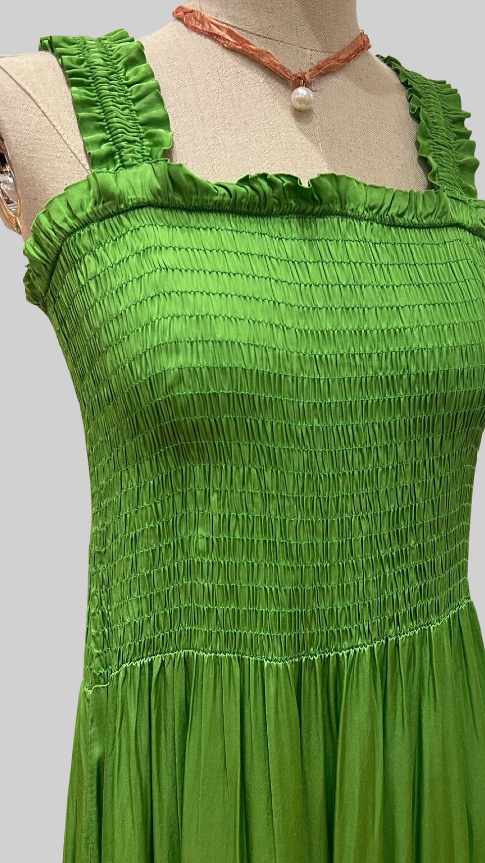 Thumbnail: Romantic in silk
