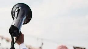 Η ΕΝΩΣΗ ΝΟΣΟΚΟΜΕΙΑΚΩΝ ΓΙΑΤΡΩΝ ΤΡΙΚΑΛΩΝ ΔΙΠΛΑ ΣΤΟΥΣ ΑΓΡΟΤΕΣ