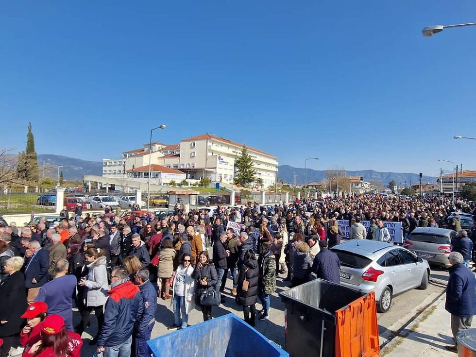 EINNAA: ΣΥΓΚΕΝΤΡΩΣΗ ΣΤΟ ΠΡΟΑΥΛΕΙΟ ΤΟΥ ΓΝ ΜΕΣΟΛΟΓΓΙΟΥ ΚΑΙ ΠΟΡΕΙΑ ΣΤΗΝ ΚΕΝΤΡΙΚΗ ΠΛΑΤΕΙΑ