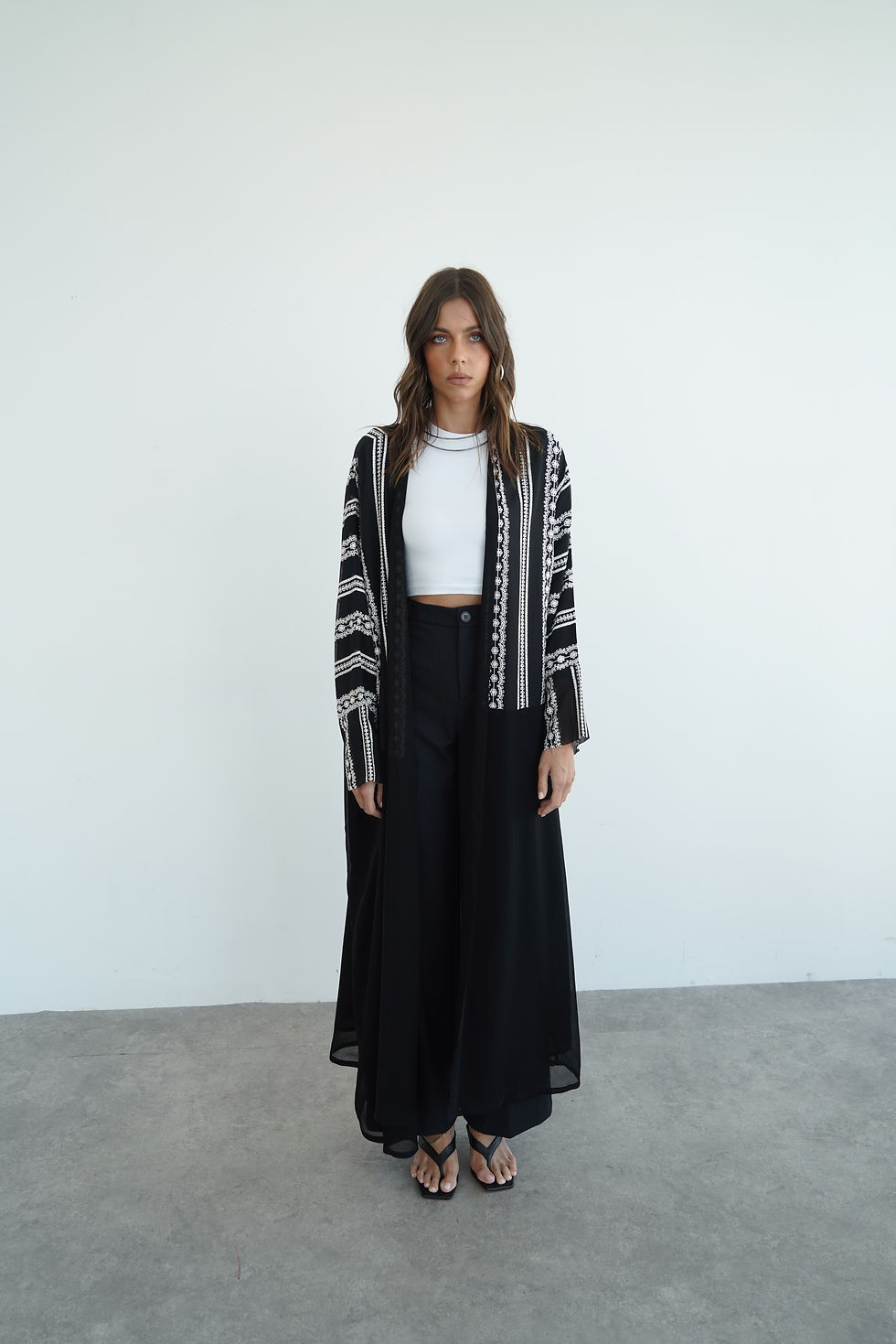 Thumbnail: Flower Fields Abaya In Black