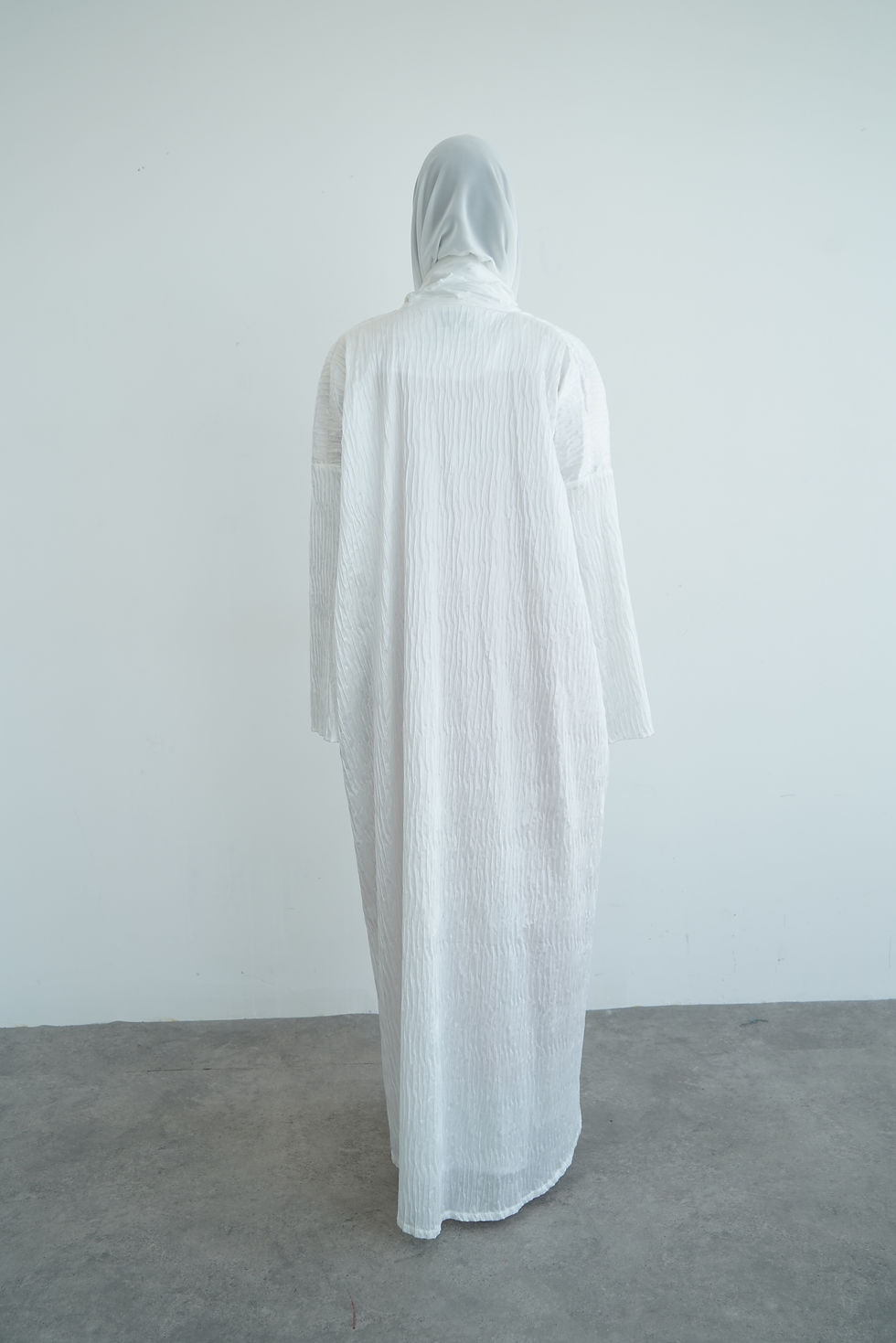 Thumbnail: Iris﻿ Abaya