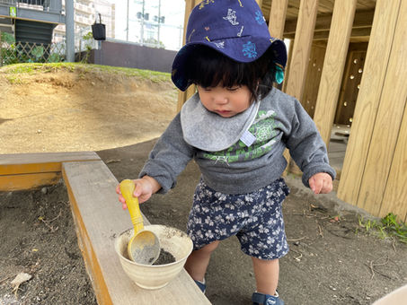 3月21日(木)砂遊びでなにができるかな~?