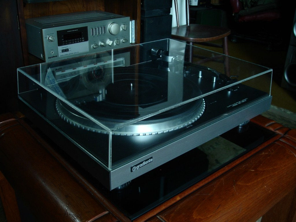 Tampa Acrílica (NOVA) DD200Q / 100Q Gradiente / JVC