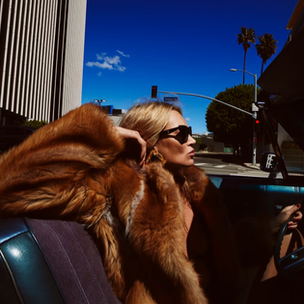 Kate Moss e Chloë Sevigny estrelam campanha de Outono de 2025 de Saint Laurent