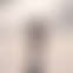 Espólio de John Lennon vira collab de moda: importância do licenciamento na indústria fashion