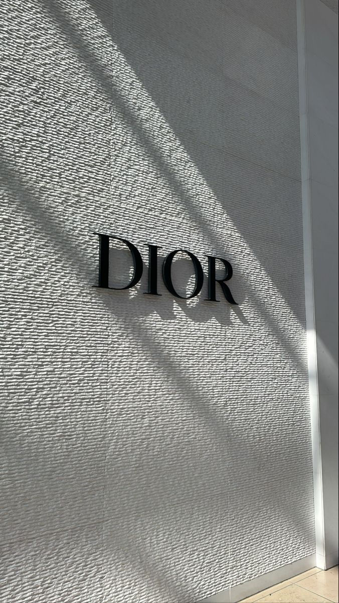 Proteção de dados na moda: Dior é multada na China